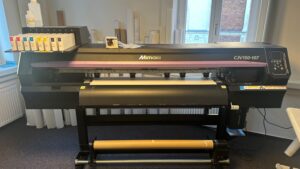 Mimaki CJV150-107 Solventdrucker + Roll Lam Laminator